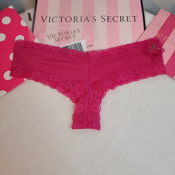 Rare VTG VS Sexy Little Things Smooth Micro Sequin Flower Cheeky Panty Size Sm - Picture 1 of 8